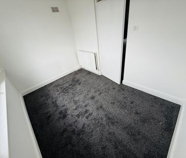 Room in a Shared House, High Road Leytonstone, E11 - Photo 4