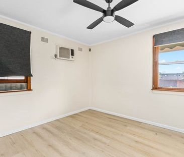 Stylish, spacious, and ready for family living! - Photo 4