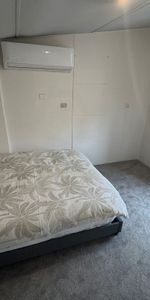 St Kilda East - Photo 4