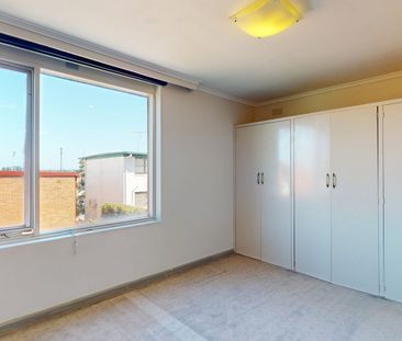 Well-Presented One-Bedroom Apartment in a Prime Brunswick West Loca... - Photo 5