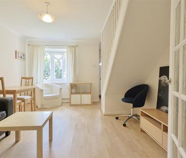 2 bedroom Terraced House to rent in Hunters Road, Spital Tongues, N... - Photo 3