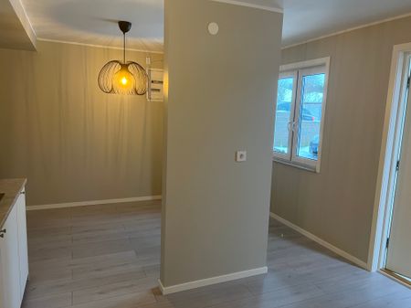 Skogshemsvägen, Tullinge - Foto 2