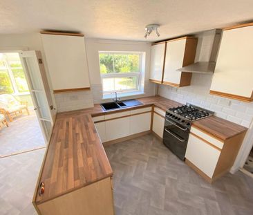 3 bedroom detached house to rent - Photo 6