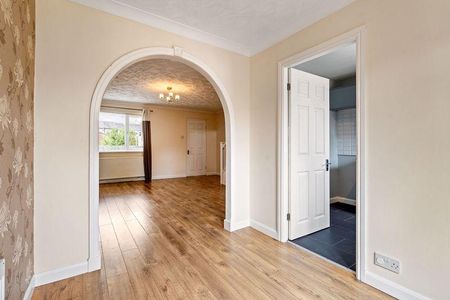 2 bedroom semi-detached house to rent - Photo 5