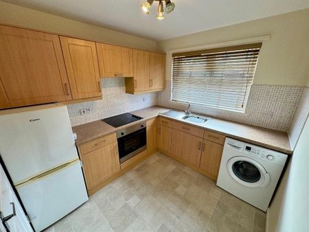 2 bedroom flat to rent - Photo 2