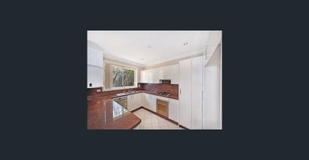 Double-Storey House in Convenient Location - Photo 4