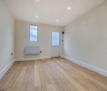 Sherwood Terrace, Whetstone, N20 - Photo 1