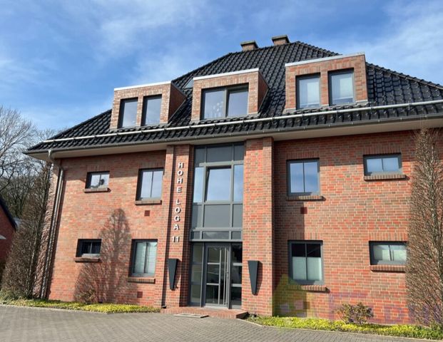 Zentrumsnah wohnen mit Balkon und Fahrstuhl! 3-Zimmer-Wohnung in Leer-Loga! - Photo 1