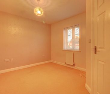 3 bedroom semi detached house to rent, - Photo 4