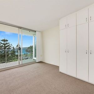 Spectacular Beach Views - Photo 2