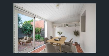 Picture-Perfect Bayside Living in the Heart of Albert Park - Photo 4