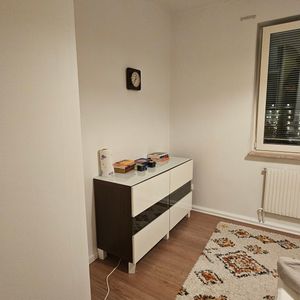 Lofotengatan, Kista - Photo 2