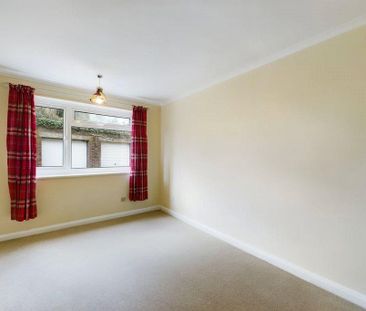 2 bedroom maisonette to rent - Photo 5