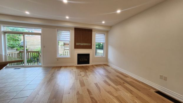 For Lease - 51 Waldron Crescent, Richmond Hill, Ontario - Photo 1