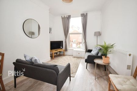 2 bedroom apartment to rent - Photo 2