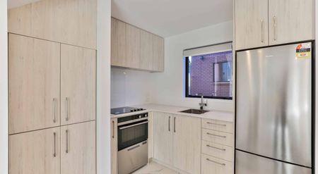 FULLY FURNISHED TOWNHOUSE - HENDERSON - Photo 3