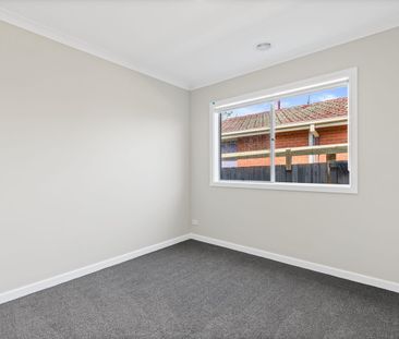 Brand-New 3-Bedroom Home in Prime Whittington Location – Perfect fo... - Photo 3