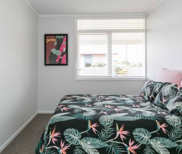 Spacious Family Home with Great Outdoor Living - Photo 2