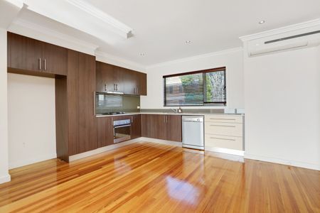 11/4 Mitchell Street, Brunswick VIC 3056 - Photo 5