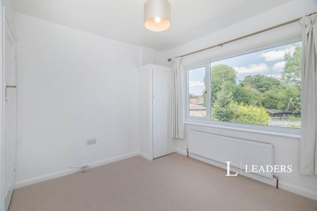 4 bedroom detached house to rent - Photo 4