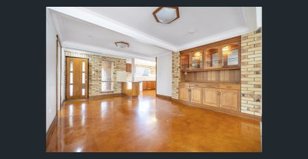 Spacious Family Home in Prime Coorparoo Location - Photo 2