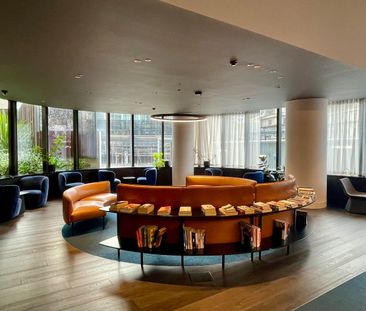 Modern 2-Bedroom, 2-Bathroom Apartment in Prime Docklands Location - Photo 5