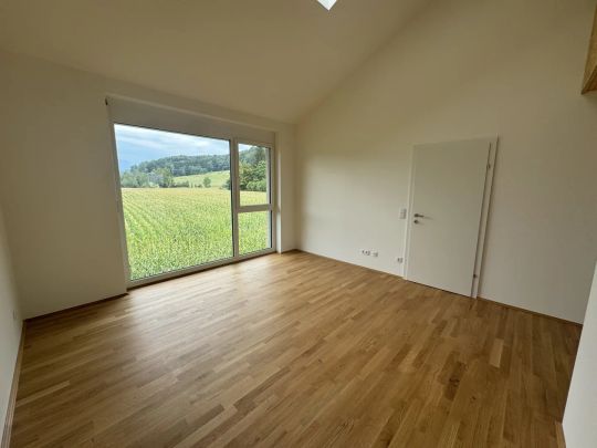 Mietkauf - Großzügige 2-Zimmer-Wohnung mit überdachter Terrasse - Photo 1