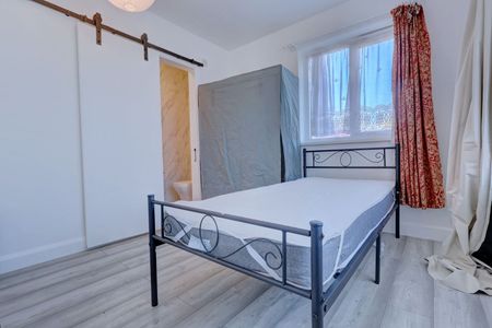 1 bedroom semi detached house to rent - Photo 3