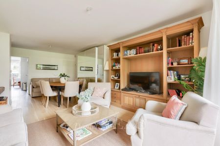 Saint-Cloud - Val d'Or - Appartement non-meublé et traversant de 95 m² avec balcons. - Photo 4