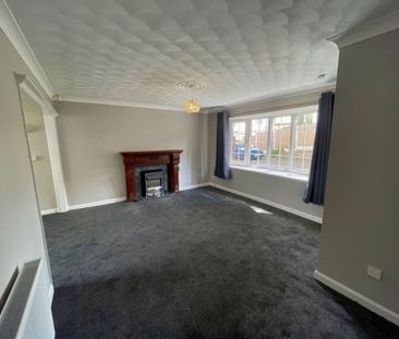 4 bed Detached - To Let - Photo 1