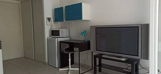 Location Studio - Photo 1