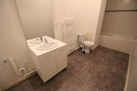 Location Appartement 2 pièces 50m² - Photo 4