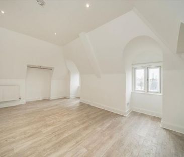 3 bedroom flat to rent - Photo 6