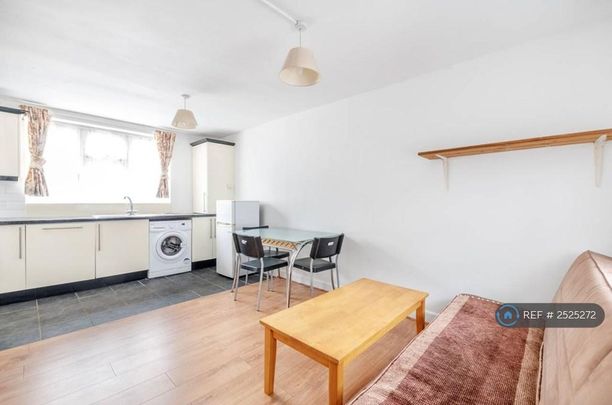 1 bedroom maisonette to rent - Photo 1