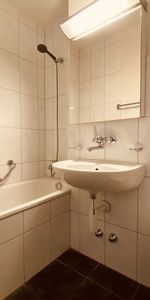 Helle und gemütliche 1 Zimmerwohnung mit Bad und Küche per sofort - Photo 4