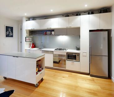 Stylish Apartment - Photo 1