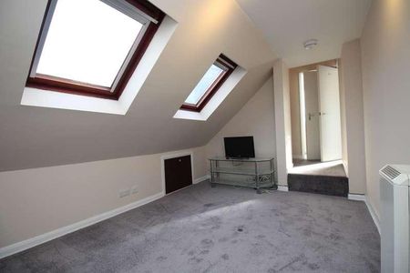 Ludlow Road, Maidenhead, Berkshire, SL6 - Photo 3