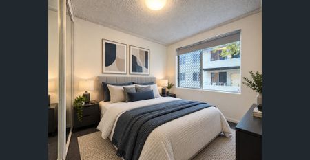 Freshly renovated and ready to enjoy! - Photo 2