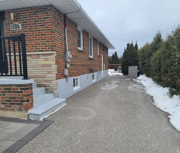 For Lease - 611 Newman Crescent, Whitby, Ontario - Photo 5