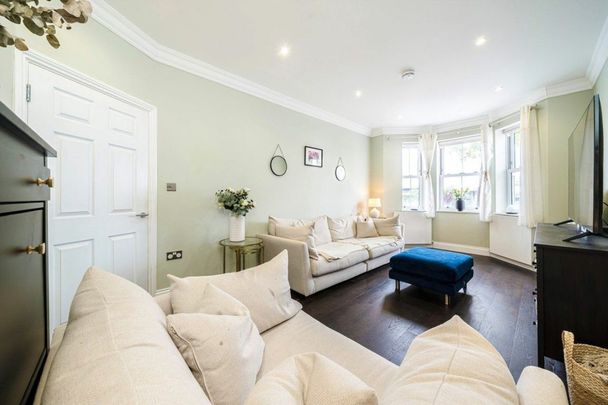 Athenlay Road, London, SE15 - Photo 1