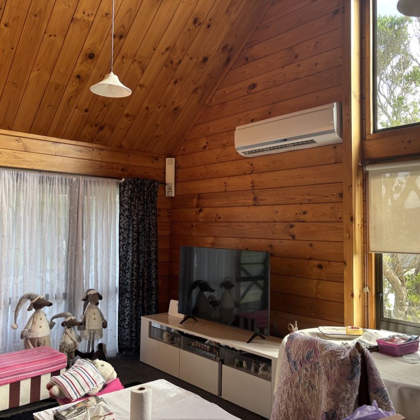 KELSON LIVING - Photo 1