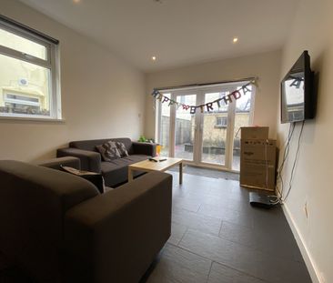 Clun Terrace, Cathays - Photo 2