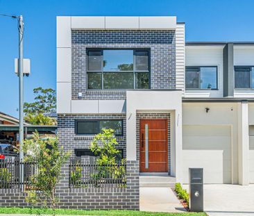 Stylish & Spacious 5-Bedroom Duplex for Rent - Prime Greystanes Loc... - Photo 2