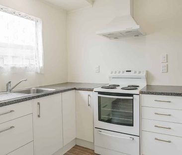 Fully Fenced Home - Photo 2