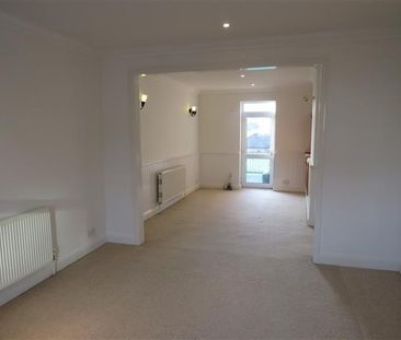 Pine Road, BOURNEMOUTH - Photo 3