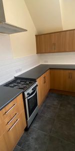 2 bed flat to rent in Fern Dene Road, Gateshead - Photo 3