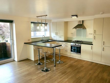 1 Bed Flat, Green Lanes, N16 - Photo 4