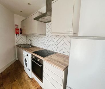 2 bedroom flat to rent - Photo 5