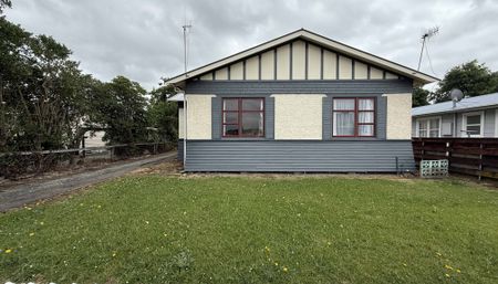 Three Bedroom Home - Photo 2