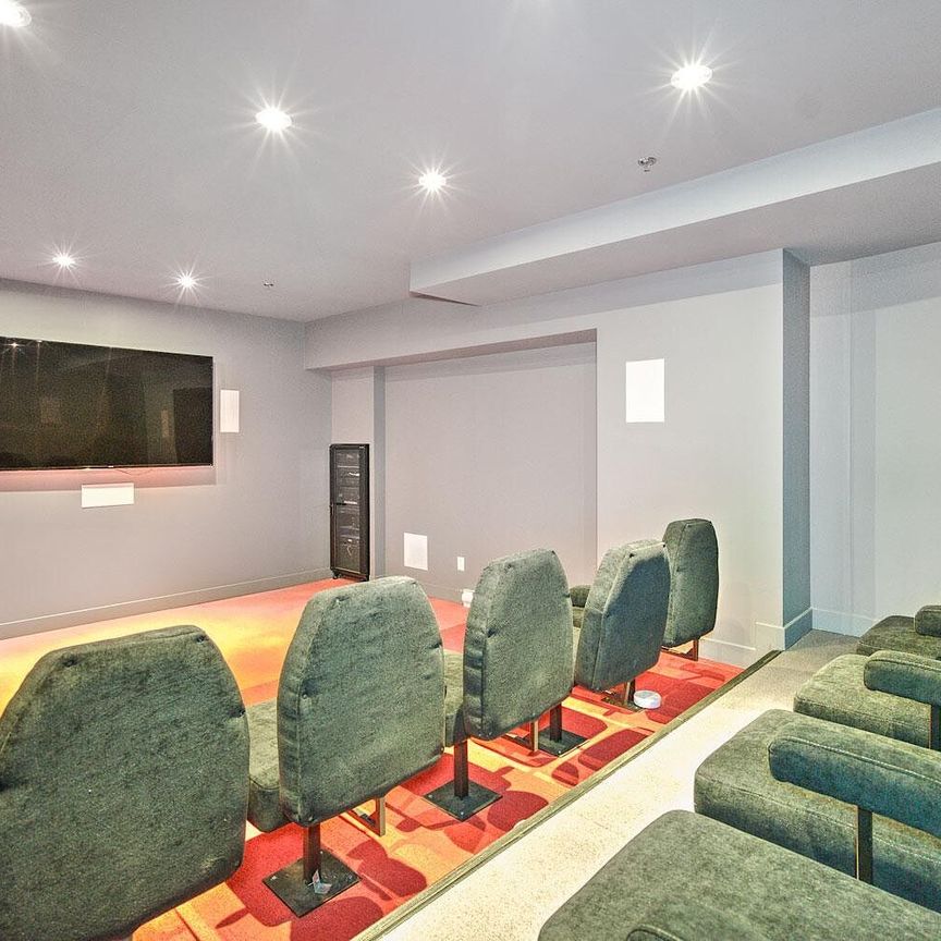 Loxley Quartier des Spectacles - Modern Rentals in the Heart of Downtown Montreal - Photo 1